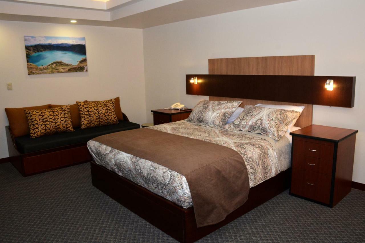 Los Angeles Stay Inn Quito Esterno foto